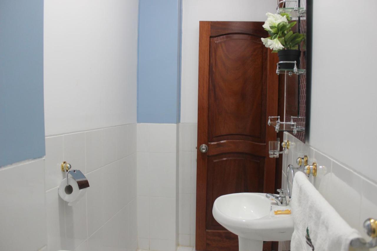 Hotel Boulevard Πουέρτο Μαλντονάντο Εξωτερικό φωτογραφία